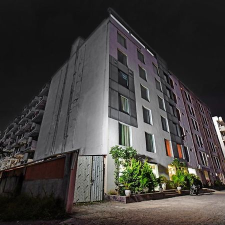Townhouse Classio Suites Shirdi Dış mekan fotoğraf