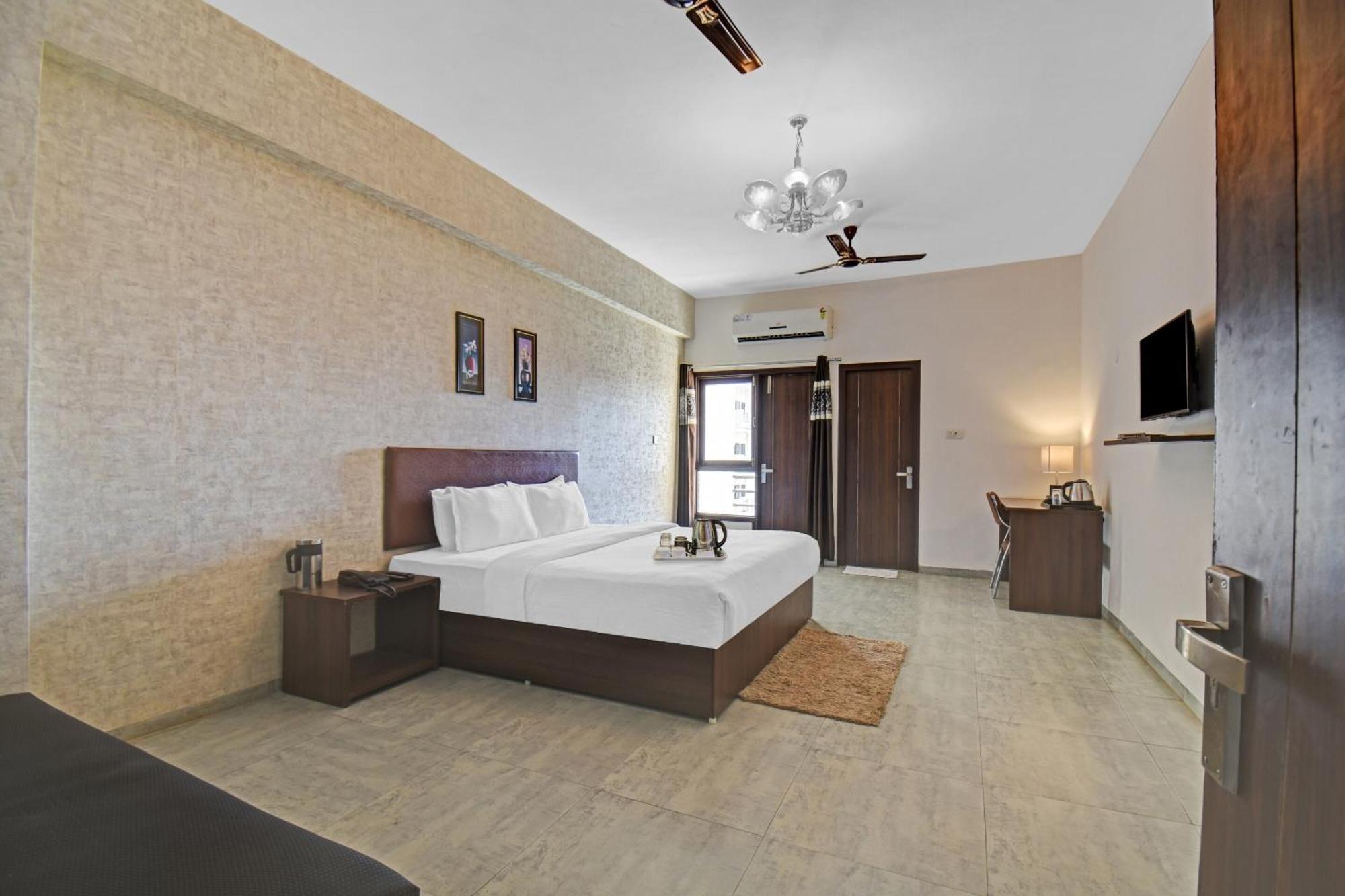 Townhouse Classio Suites Shirdi Dış mekan fotoğraf