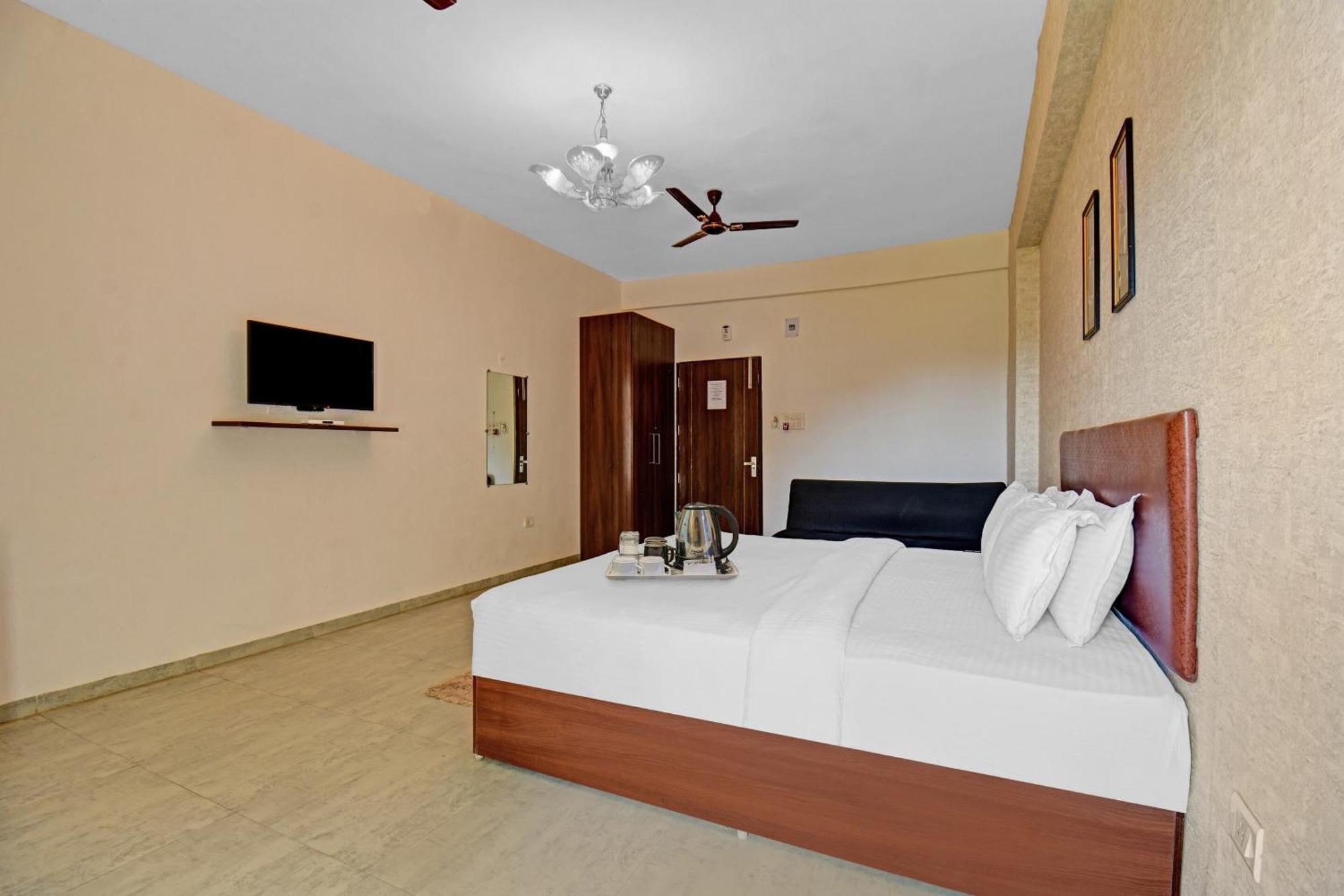 Townhouse Classio Suites Shirdi Dış mekan fotoğraf