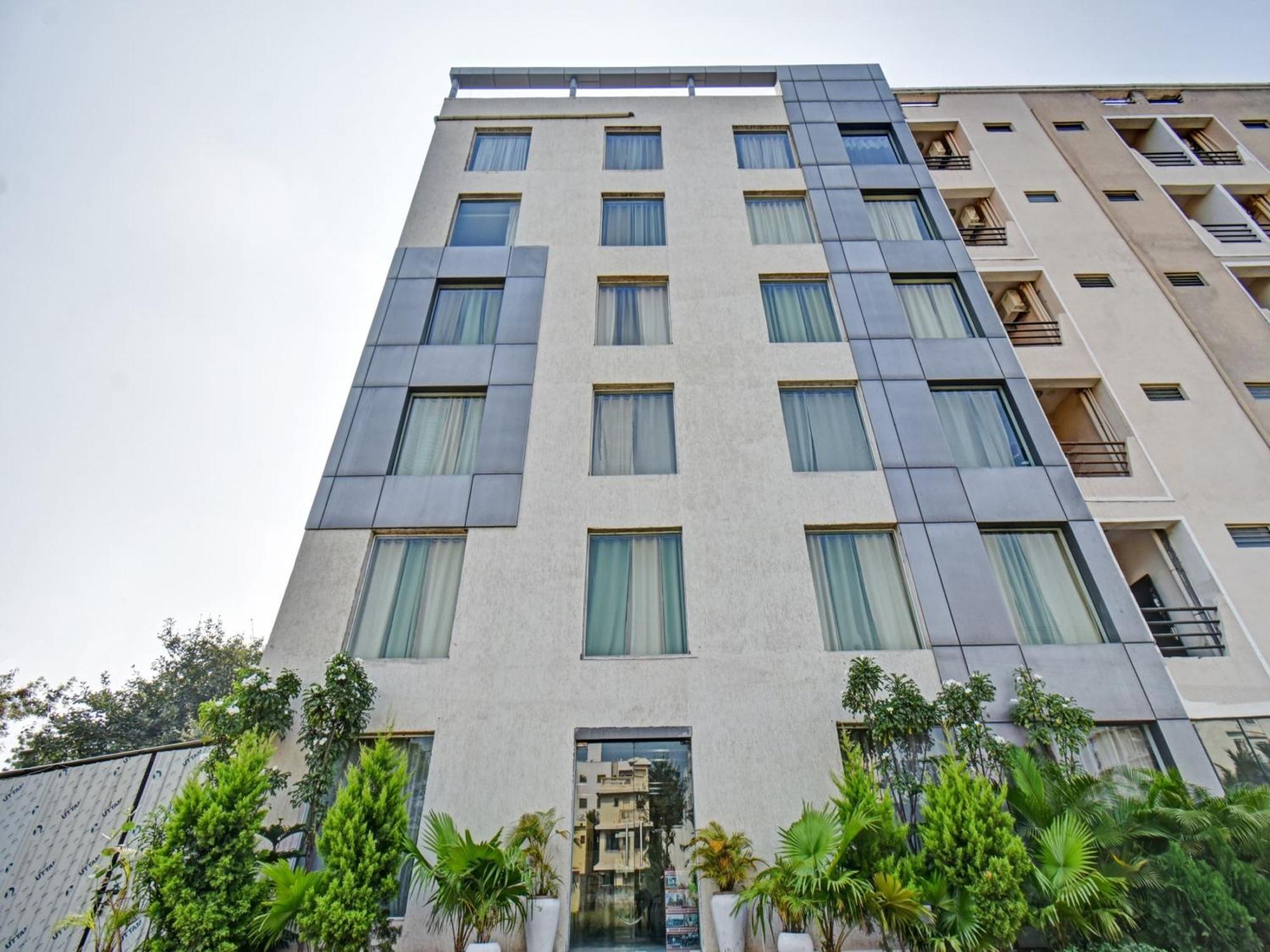 Townhouse Classio Suites Shirdi Dış mekan fotoğraf