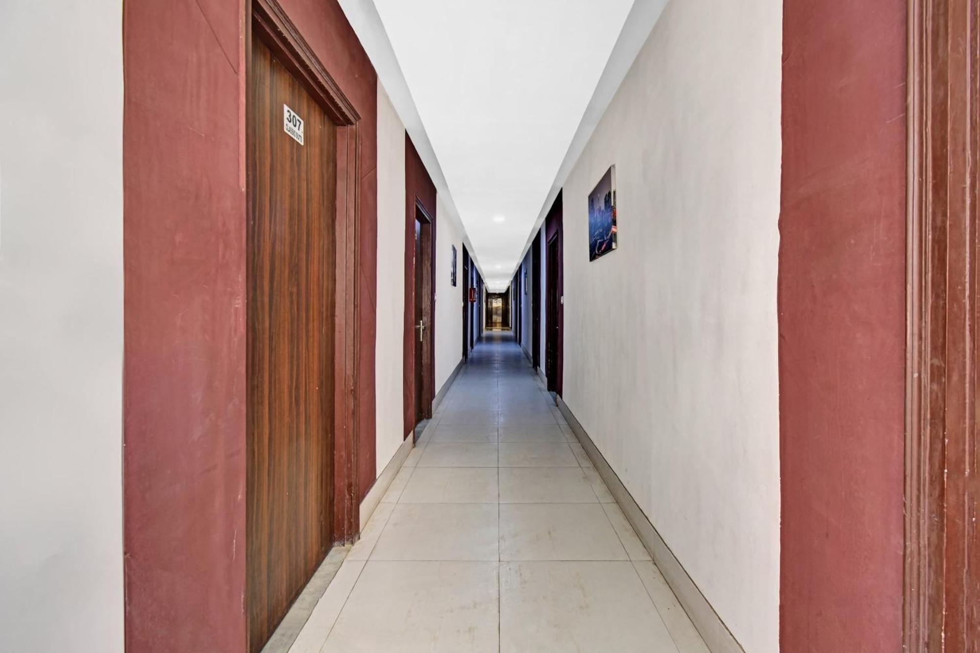 Townhouse Classio Suites Shirdi Dış mekan fotoğraf